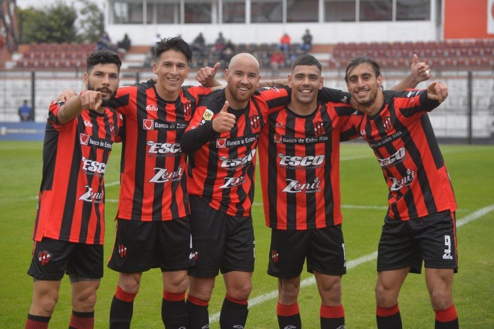 Patronato derrotó 2-0 a Sarmiento de Junín y quedó como líder del Torneo de la Liga Profesional junto con Lanús.