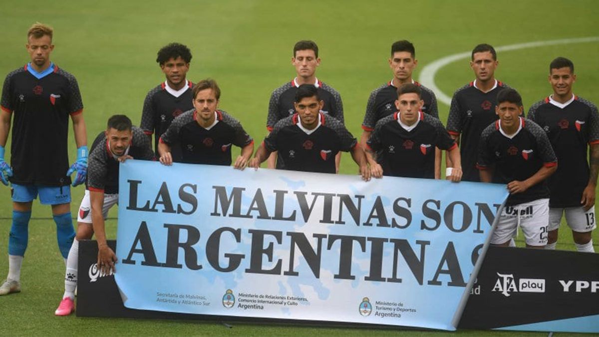 Colón visita este sábado a San Lorenzo por la Copa Diego Maradona. Se juega desde las 19.20 con transmisión de Aire de Santa Fe.