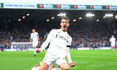 el leeds de bielsa gano el primer partido de la temporada y sale de los puestos de descenso el leeds de bielsa gano el primer partido de la temporada y sale de los puestos de descenso