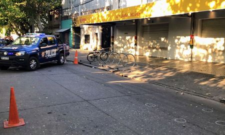 El local donde ocurrió la balacera está ubicado en Lavalle al 2500. El local donde ocurrió la balacera está ubicado en Lavalle al 2500.