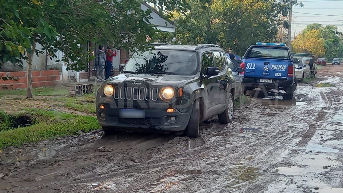 La Jeep de la familia del jugador fue hallada en horas de la madrugada en jurisdicción de la Comisaría 26 del barrio Pompeya. 