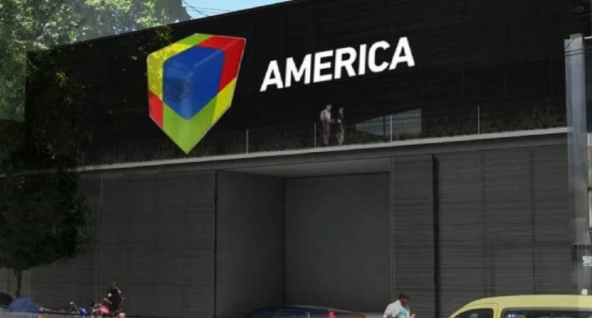 Peligro en los estudios de América TV: Se desató una catarata