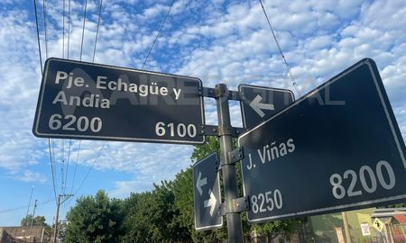 El escruche se produjo en una vivienda de barrio Loyola Sur mientras el dueño no estaba. El escruche se produjo en una vivienda de barrio Loyola Sur mientras el dueño no estaba.