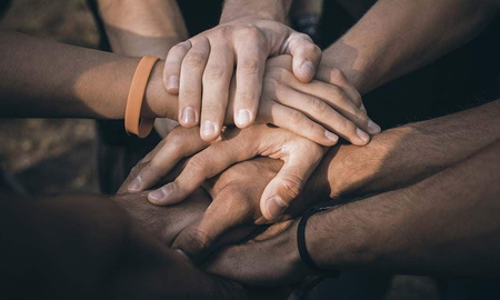 Efemérides del 20 de diciembre: se celebra el Día Internacional de la Solidaridad Humana Efemérides del 20 de diciembre: se celebra el Día Internacional de la Solidaridad Humana