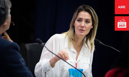 Carolina Losada encabeza la propuesta de Juntos por el Cambio y se consagrará senadora en caso de que ese frente termine en primer o segundo lugar. Carolina Losada encabeza la propuesta de Juntos por el Cambio y se consagrará senadora en caso de que ese frente termine en primer o segundo lugar.