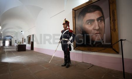 El convento San Carlos, ubicado en la ciudad de San Lorenzo, fue sede del único combate de San Martín en tierras criollas. El convento San Carlos, ubicado en la ciudad de San Lorenzo, fue sede del único combate de San Martín en tierras criollas.