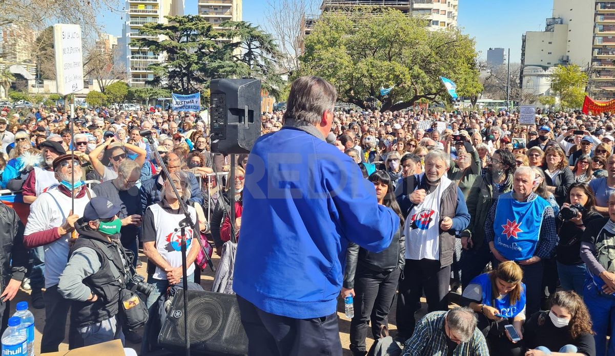 Miles de personas se movilizaron en defensa de Cristina y a favor de la "democratización del Poder Judicial"