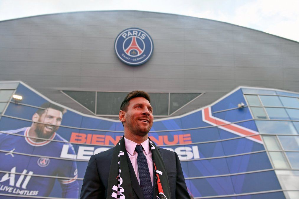 La llegada de Lionel Messi al Paris Saint-Germain generó un boom de ventas de camisetas con el número del rosarino.