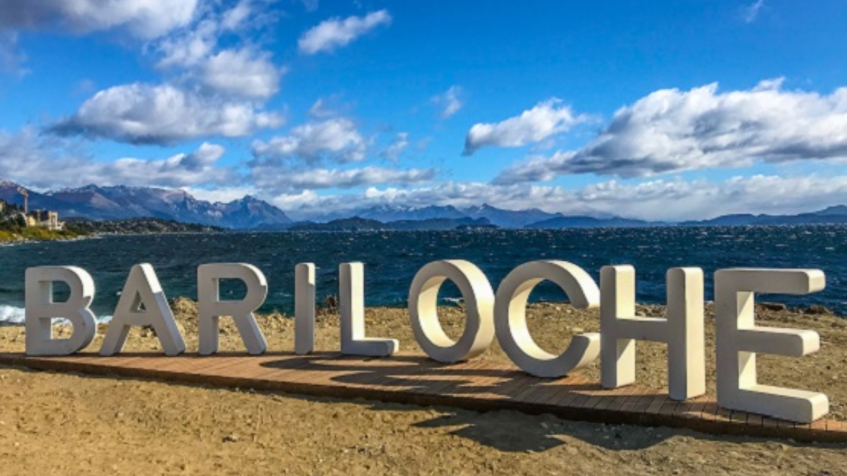 Una joven estudiante murió en su viaje de egresados en Bariloche Una joven estudiante murió en su viaje de egresados en Bariloche