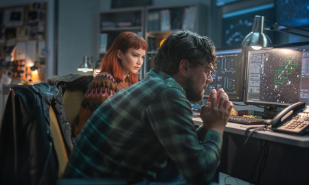 Adam McKay, director de Don’t Look Up, incorporó una escena en donde el equipo de producción aparece y fue completamente intencional. Adam McKay, director de Don’t Look Up, incorporó una escena en donde el equipo de producción aparece y fue completamente intencional.