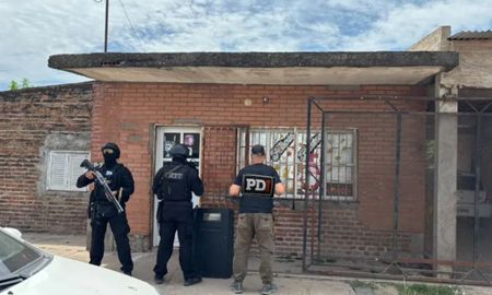 Una mujer fue detenida en el norte de Santa Fe. Secuestraron cocaína, marihuana, dinero y elementos clave para la causa. Una mujer fue detenida en el norte de Santa Fe. Secuestraron cocaína, marihuana, dinero y elementos clave para la causa.