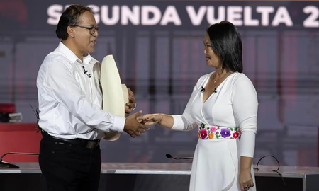 Final reñido en Perú: empate técnico entre Keiko Fujimori y Roberto Sánchez Final reñido en Perú: empate técnico entre Keiko Fujimori y Roberto Sánchez