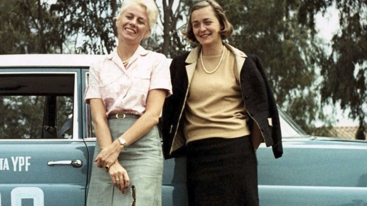 Otro de los reconocimientos que recibieron por conquistar el Gran Premio de la Argentina de 1962, fue el de oficiar como embajadoras internacionales de Mercedes-Benz. Ursula Wirth falleció el 10 de abril de 2019, en Estocolmo, a los 82 años y, Ewy Rosqvist, murió el 4 de julio de 2024, también en la capital sueca, a los 94. Otro de los reconocimientos que recibieron por conquistar el Gran Premio de la Argentina de 1962, fue el de oficiar como embajadoras internacionales de Mercedes-Benz. Ursula Wirth falleció el 10 de abril de 2019, en Estocolmo, a los 82 años y, Ewy Rosqvist, murió el 4 de julio de 2024, también en la capital sueca, a los 94.