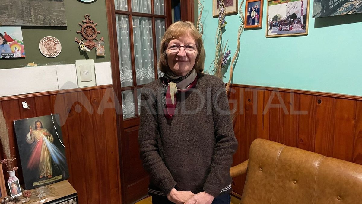 Lili, de Coronda, fue una de las mujeres que presenció el milagro de la Virgen Dolorosa. Lili, de Coronda, fue una de las mujeres que presenció el milagro de la Virgen Dolorosa.