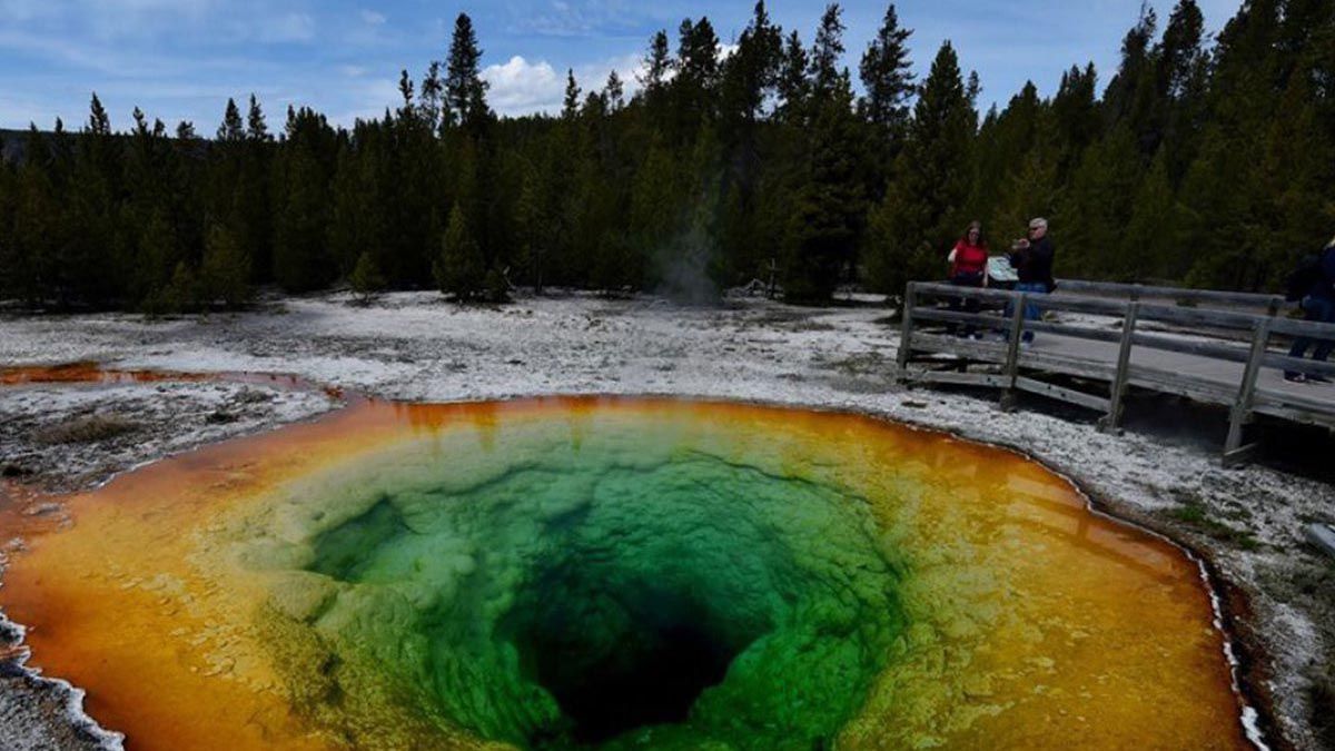 El Parque Nacional de Yellowstone se encuentra directamente sobre un volcán activo gigante.&nbsp;Y eso requiere nuestra atención.