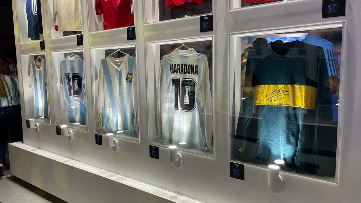 Las camisetas que usó Maradona.