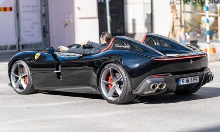 video y fotos: ibrahimovic condujo ilegalmente un exclusivo ferrari y quedo envuelto en un escandalo video y fotos: ibrahimovic condujo ilegalmente un exclusivo ferrari y quedo envuelto en un escandalo