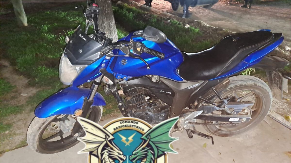 Un hombre y una mujer fueron aprehendidos en inmediaciones de Larrea y Dusso, en el norte de Santa Fe. Un hombre y una mujer fueron aprehendidos en inmediaciones de Larrea y Dusso, en el norte de Santa Fe.