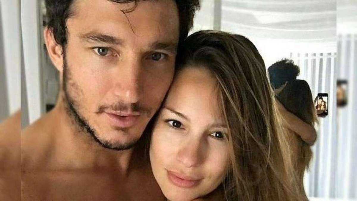 La modelo había asegurado que estaba con algunos problemas personales que repercutieron en su conducción de Pampita Online