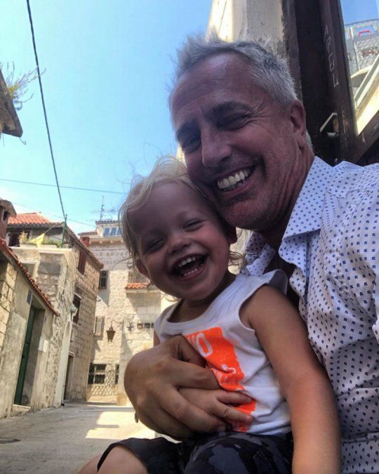 Mirko se dejó cortar el pelo por una famosa: ¿te gusta el resultado?