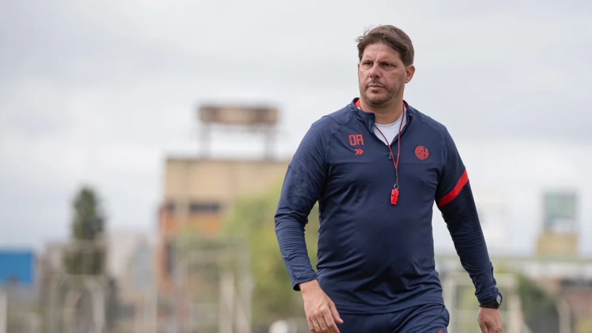 San Lorenzo echó a Damián Ayude tras la derrota y deberá pagarle una fortuna