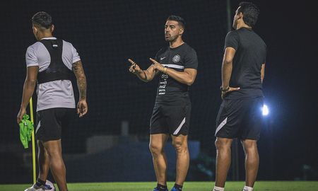 Julio César Cáceres definió el equipo titular de Olimpia para recibir este jueves al Club Atlético Colón por la Copa Conmebol Libertadores. Julio César Cáceres definió el equipo titular de Olimpia para recibir este jueves al Club Atlético Colón por la Copa Conmebol Libertadores.