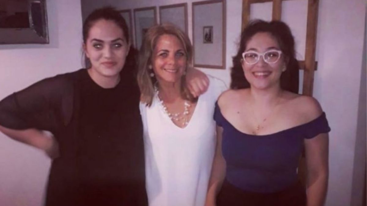 Pablo estuvo casado con Andrea y tuvieron a dos hijas, María Pía y Martina. Pablo estuvo casado con Andrea y tuvieron a dos hijas, María Pía y Martina.