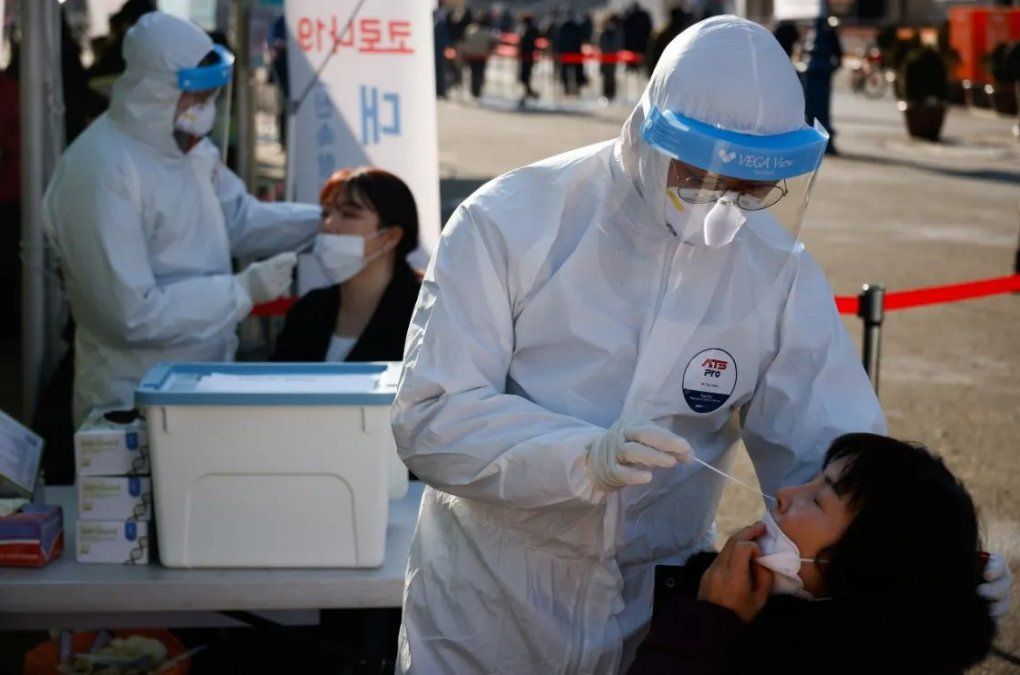 Sorprende en el país el retraso en la vacunación para un país desarrollado.