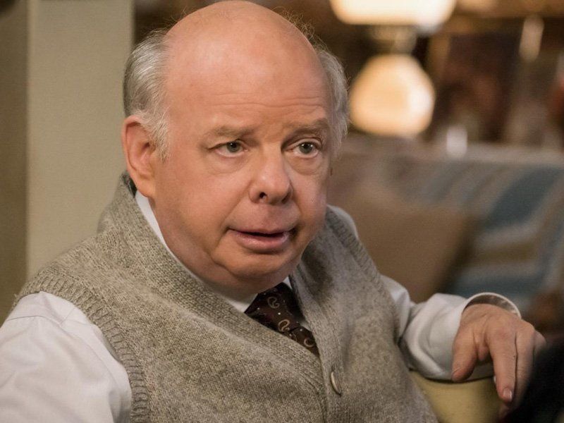 Wallace Shawn fue invitado para grabar algunos capítulos.