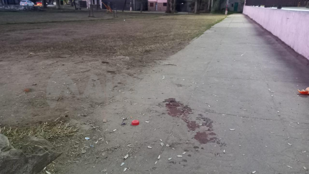 Investigan la muerte de un hombre en barrio Barranquitas, el hecho se dio a conocer el lunes a la tarde. Investigan la muerte de un hombre en barrio Barranquitas, el hecho se dio a conocer el lunes a la tarde.