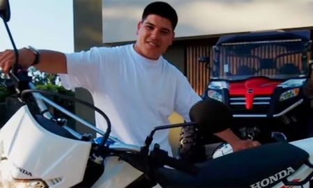 El ex participante de Gran Hermano sufrió un grave accidente mientras manejaba su motocicleta, hace algunos días. El ex participante de Gran Hermano sufrió un grave accidente mientras manejaba su motocicleta, hace algunos días.