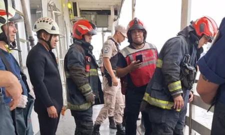 El cuerpo de una mujer que estaba flotando en Puerto Madero fue rescatado por los Bomberos. El cuerpo de una mujer que estaba flotando en Puerto Madero fue rescatado por los Bomberos.