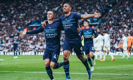 Manchester City goleó a Leeds y mantiene el liderazgo en la Premier League, por sobre Liverpool.