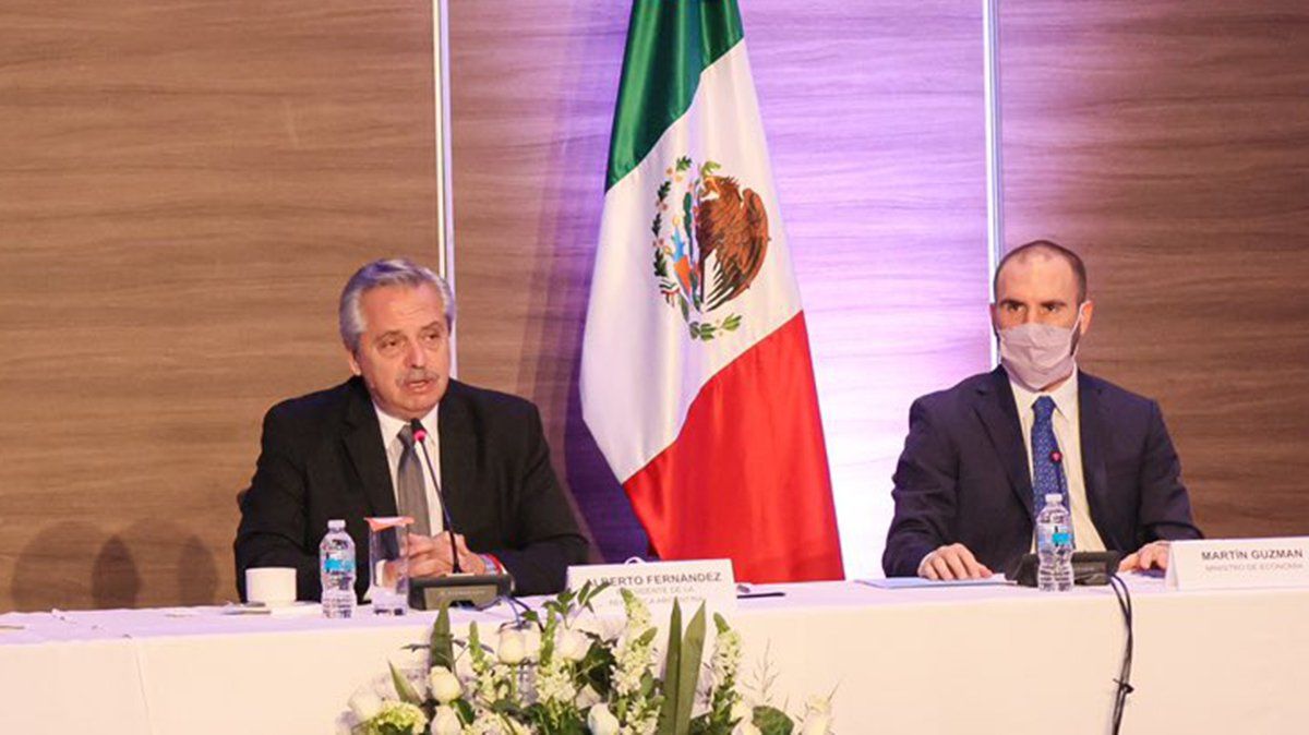 Alberto Fernández está en México, junto a su Gabinete.
