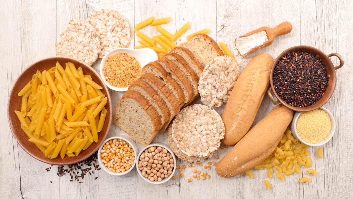 La dieta sin gluten que sigue la mayoría de la población celíaca y sana estudiada, es poco variada y desequilibrada.
