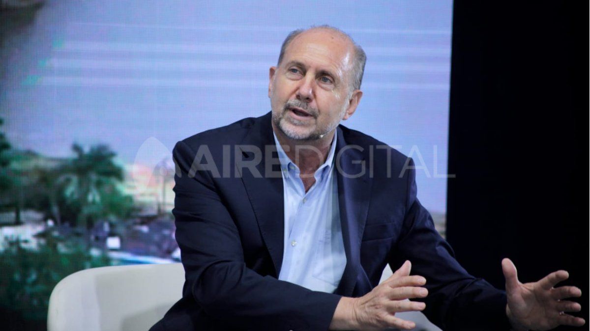 El gobernador Omar Perotti reconoció que Santa Fe tiene encima la segunda ola de covid.