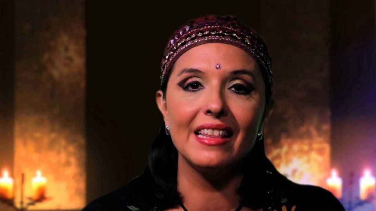 Jimena La Torre escrachó a un seguidor que le pidió "magia negra" para recuperar a su mujer Jimena La Torre escrachó a un seguidor que le pidió "magia negra" para recuperar a su mujer