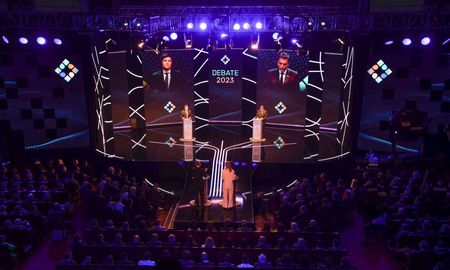 A las 22:11, el rating total marcó un máximo de 48,5 durante el debate presidencial entre Sergio Massa y Javier Milei. A las 22:11, el rating total marcó un máximo de 48,5 durante el debate presidencial entre Sergio Massa y Javier Milei.