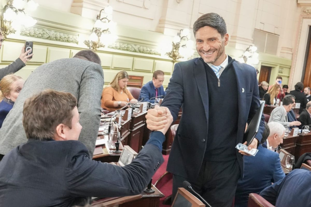 Convención del 25 en Santa Fe: la discusión está en si el gobernador Maximiliano Pullaro puede o no ser reelecto
