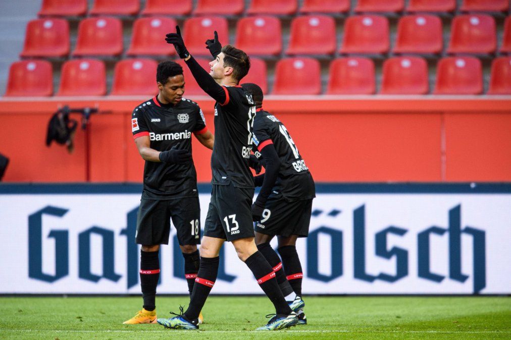 Lucas Alario volvió a marcar luego de dos meses para el Bayer Leverkusen en la Bundesliga alemana.