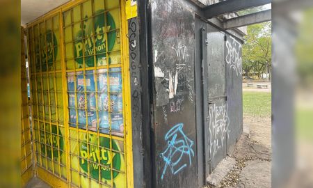 Liliana, dueña del kiosco baleado en Santa Fe, contó que dejó el lugar aproximadamente media hora antes de la balacera. Liliana, dueña del kiosco baleado en Santa Fe, contó que dejó el lugar aproximadamente media hora antes de la balacera.