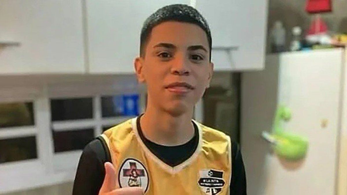 Todo comenzó cuando un grupo de personas estaban reunidas en el lugar en el marco de una fiesta y se generó una discusión.