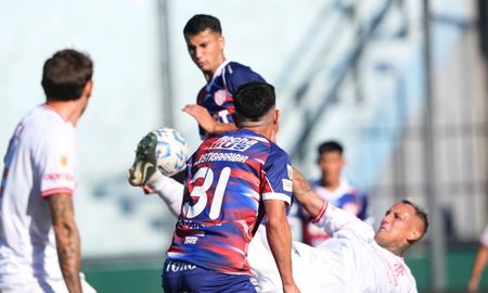 Unión cayó 2 a 1 ante Barracas Central en el último partido de Vazzoler y Leo Madelón tendrá mucho por corregir. Unión cayó 2 a 1 ante Barracas Central en el último partido de Vazzoler y Leo Madelón tendrá mucho por corregir.