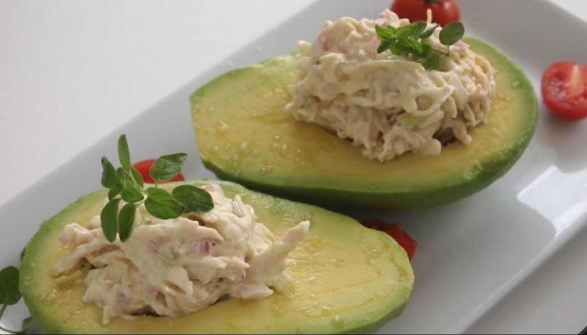 Palta con pollo