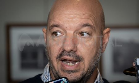 Rodrigo Alonso, secretario general de Amsafé reclamó salarios acordes a la inflación y la marcha atrás con el presentismo. Rodrigo Alonso, secretario general de Amsafé reclamó salarios acordes a la inflación y la marcha atrás con el presentismo.
