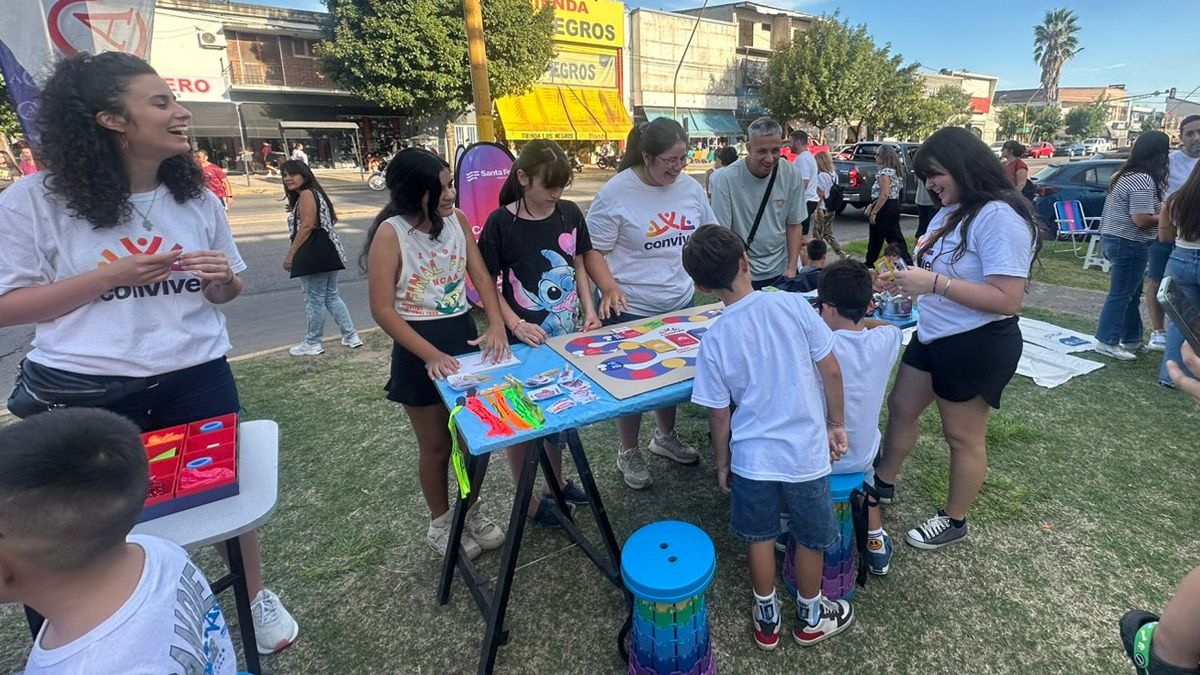 La jornada histórica en Santa Fe por el primer día municipal del implante coclear.
