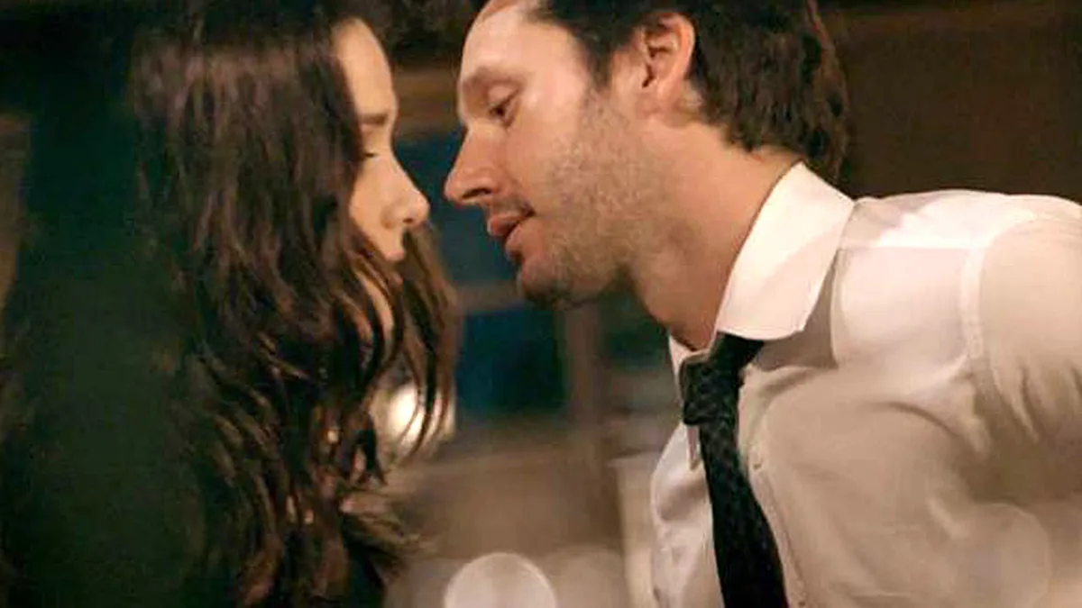Natalia Oreiro y Benjamín Vicuña, a puro fuego en "Entre Caníbales". Natalia Oreiro y Benjamín Vicuña, a puro fuego en "Entre Caníbales".