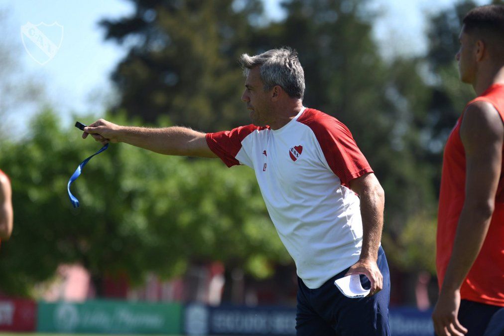 Pusineri sobre Maradona: Alguien que dio tanto al fútbol merece el reconocimiento de todos