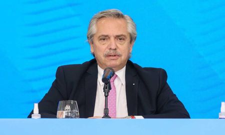 El mandatario enfatizó en el objetivo de volver a poner el precio de la carne en sintonía con la capacidad de compra de los argentinos y la de un exportador. El mandatario enfatizó en el objetivo de volver a poner el precio de la carne en sintonía con la capacidad de compra de los argentinos y la de un exportador.