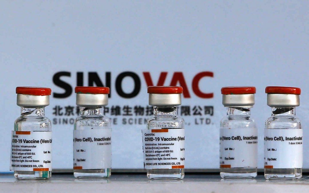 La vacuna CoronaVac es producida por el laboratorio Sinovac.&nbsp;
